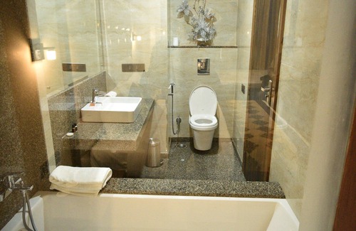 Tonk Road Hotel | Hotel SK Grand