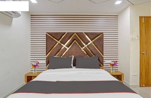 Vadodara Hotel | HOTEL SR