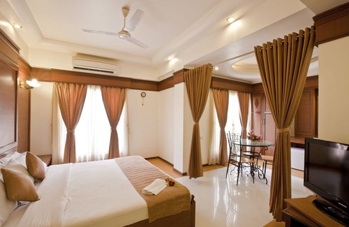 Ellis Bridge Hotel | Hotel Summit