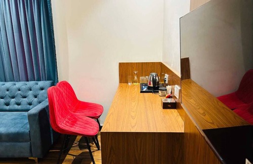 Kalyanpur Hotel | Hotel Swarn Bhoomi
