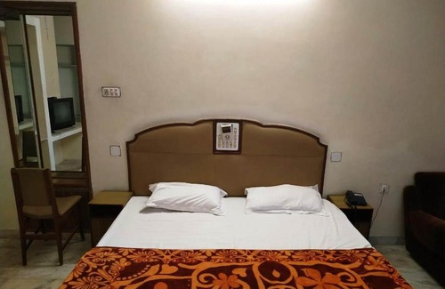Udaipur City Centre Hotel | Hotel Vinayakam
