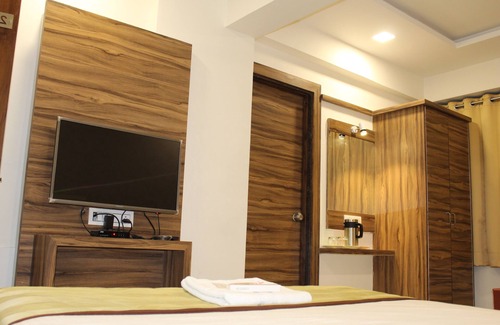 Gandhinagar Hotel | Hotel Vivan