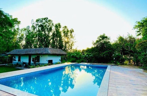 Noida House | House ∙ 1 bedroom ∙ 16 guests