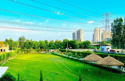 Noida House | House ∙ 1 bedroom ∙ 16 guests