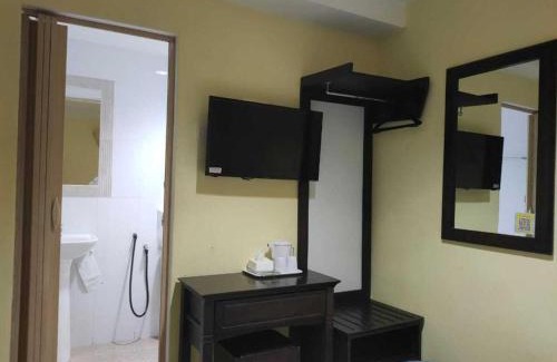 The Strand House | House of David Hostel