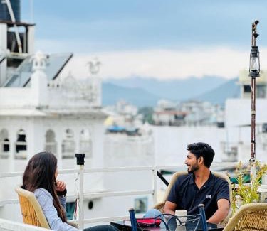 Udaipur District Hostel | Hype Hostel Udaipur - Lake View Rooftop