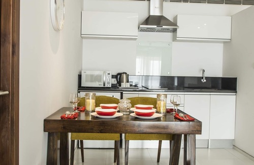 Kumbalam Apartment | Kent Baywatch Suites