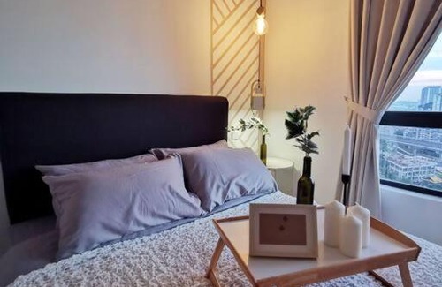 Bandar Tun Razak Apartment | Kenwingston Avenue Sungai Besi 3BR Designer WiFi Netflilx