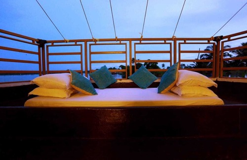 Alappuzha Boat Rental | Kerala Houseboats