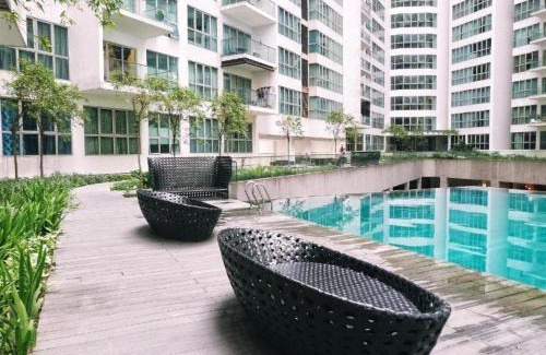 Chow Kit Hostel | KL Infinity Pool Hostel