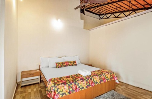 Candolim Apartment | Lavish Studio with a pool, near Candolim Beach