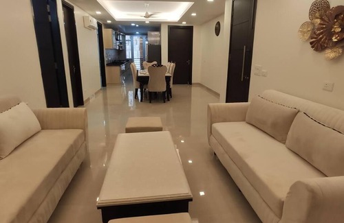 Gurugram Apartment | Lovely 3 Bedroom Luxury Apartment in Gurgaon