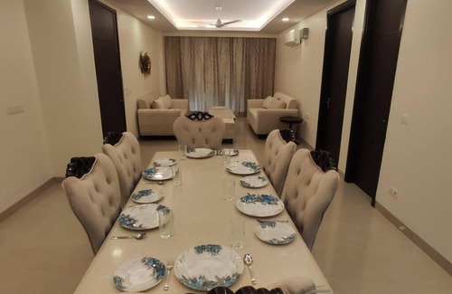 Gurugram Apartment | Lovely 3 Bedroom Luxury Apartment in Gurgaon
