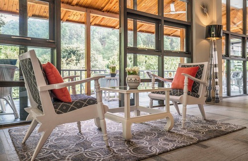Bhimtal Villa | Luxury 4BHK Villa with Mountain View – Spring Casa, Bhimtal By Ebony Stays