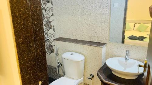 Candolim Resort | Monarch Suites