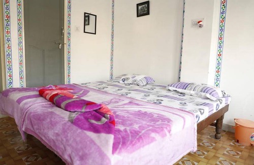 Lake Swaroop Sagar House | Motel ∙ 8 guests
