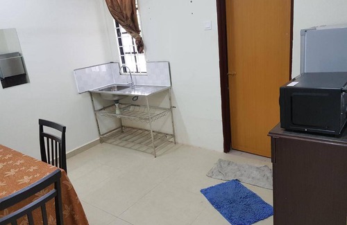 Merbau Sempak House | Mri Homestay Sg Buloh - Hs1b - One Bedroom Homestay
