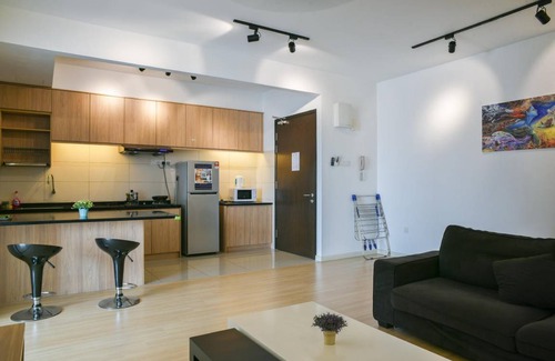 Usj 1 Apartment | 100 m² Serviced apartment ∙ 3 bedrooms ∙ 6 guests