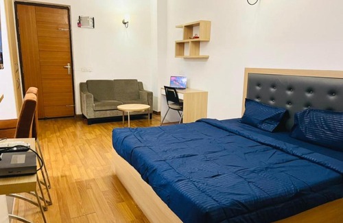 Noida Apartment | Noida Luxury Suites