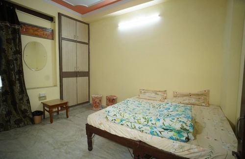 Tonk Road Hotel | Om Trance Homestay