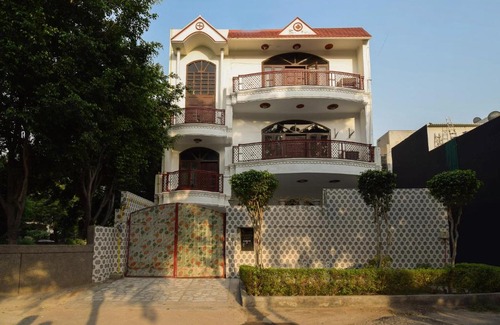 Baraula Hotel | OYO 22505 Happy Valley Hotel