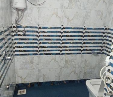 Borivali East Hostel | Patel inn dormitory
