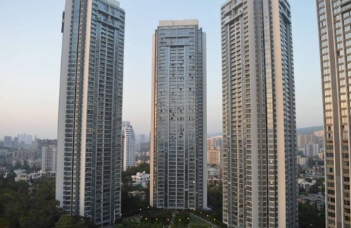 Malad East House | Pool View Royale in Esquire -Oberoi Garden City