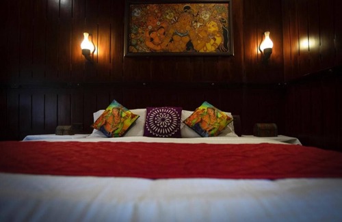 Alappuzha Boat Rental | Premium Luxury Houseboat