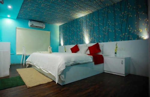 Alappuzha Boat Rental | Premium Luxury Houseboat