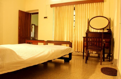 Peermade Resort | Private room ∙ 2 guests
