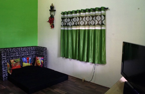 Varanasi Resort | Private room ∙ 3 guests