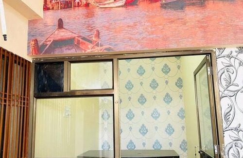 Varanasi Resort | Private room ∙ 3 guests