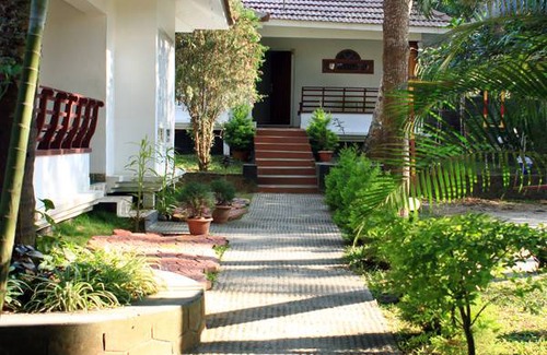 Vazhayil Resort | Private room ∙ 3 guests