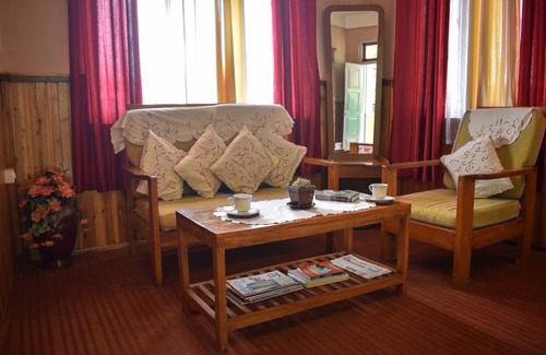 Mirik Resort | Private room ∙ 3 guests
