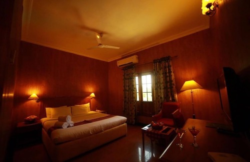 Alwaye Hotel | Quality Airport Hotel