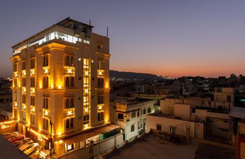 Udaipur District Hotel | Raghunandan Palace - A Premier Boutique Stay, City Center & 500 Meters from City Railway Station