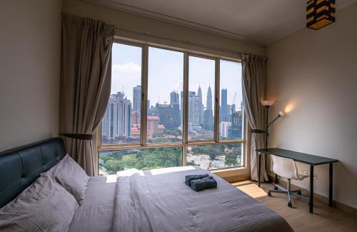 Imbi House | Rex Ollie @ 231 TR Suite