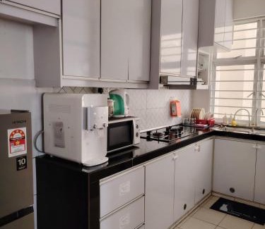Putrajaya Apartment | Sadiyra Homestay sebelah Alamanda Mall dan Tasik Putrajaya