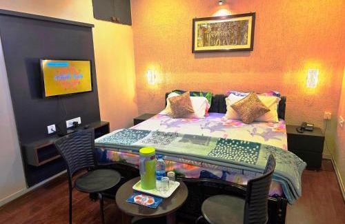 Mount Abu House | Shaleen Elegance Homestay Nakki Lake 400 meters