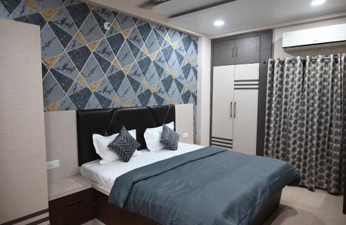 Mahmoorganj Apartment | Shivalay - By Safarnama Stays
