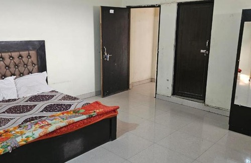 Marhi Hostel | Shivam hotel rewa and janmasa