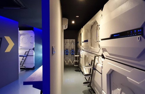 Sri Petaling Hostel | SkyCity Capsule Hostel