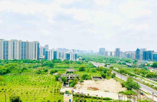 Noida Apartment | Square by Noida Studios