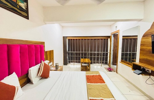 Ahmedabad Hotel | STAR HOTEL