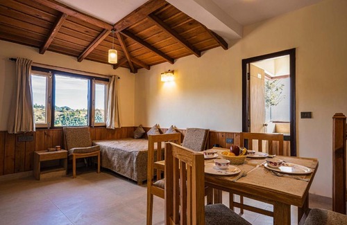 Kasiyalekh Villa | StayVista at Dream Cottage 3