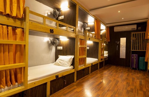 Juhu Hostel | Sunrise Hostel Dormitory