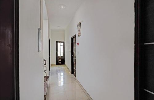 Greater Noida Hotel | Super Hotel O Golden Imperial