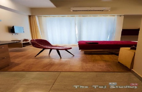 Greater Noida Apartment | Taj Studios - Luxury Stay in Luxury Mall (PVR,Food Court, International Brands)