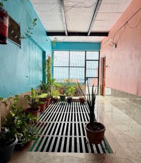 Varanasi Cabin | Tandon Lodge On The Ganga Ghat Homestay