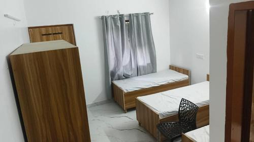 Greater Noida Hostel | TGH Expo Mart